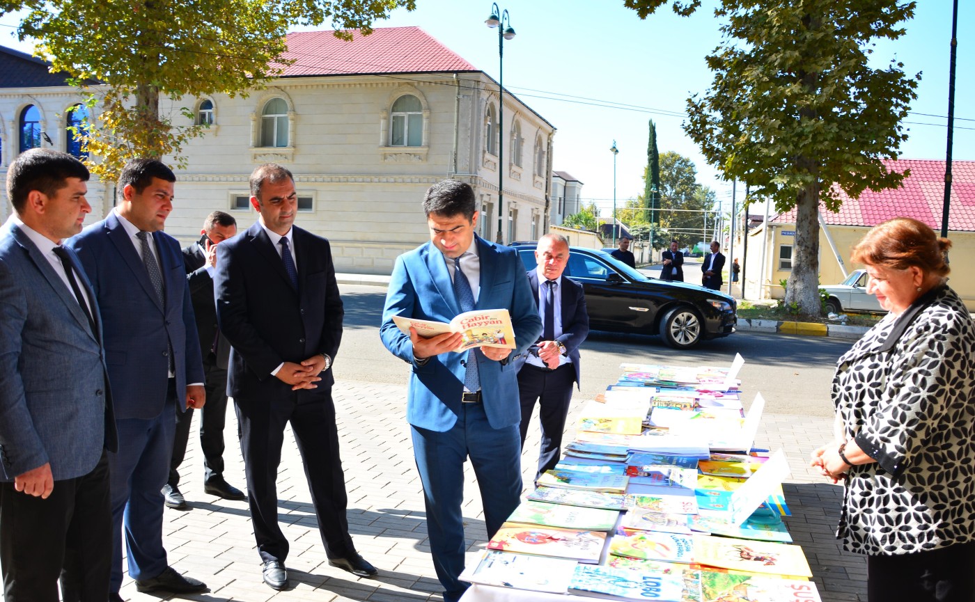 Ağstafanın icra başçısı uşaqlarla növbəti görüş keçirdi - FOTOLAR